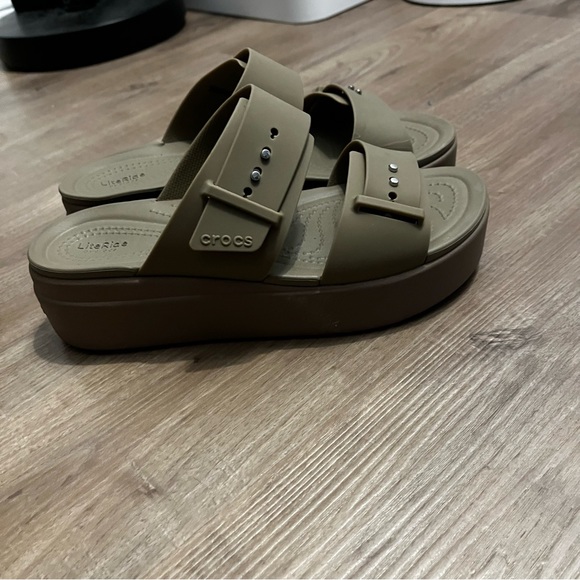 CROCS Shoes - Croc Platform Slides